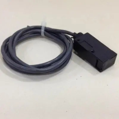 USED OMRON E3R-5L