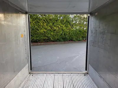 20 ft Working Refrigerated Shipping Container- TRIU6732629