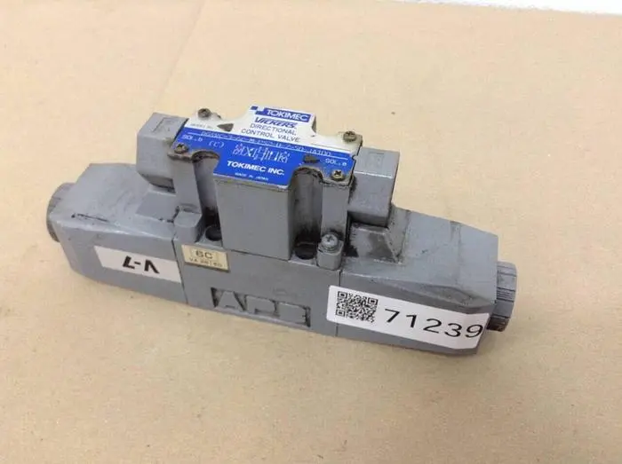 Used VICKERS DG4VC36CMPS2H750JA100 Valves/Fittings Michigan US | Ideal Machinery #582767