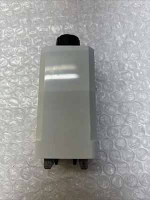 NEW ALLEN BRADLEY 700-HS12BA1