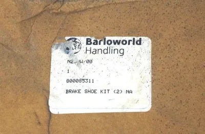 NEW BARLOWORLD HANDLING 800085311 BRAKE SHOE KIT