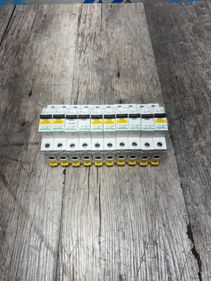 SCHNEIDER A9F74102 Electrical/PLC/Automation | ESS Industrial Equipment Sales (3)