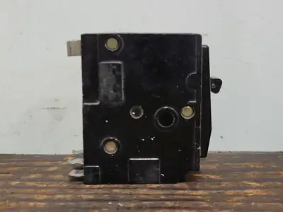 USED SQUARE D QO215