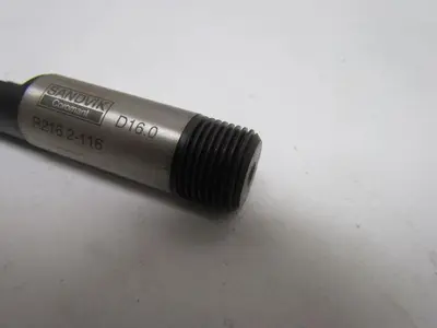 R216.2-116 5N0490938 Indexable End Mill Cutter 16mm Dia 1Insert 16mm Screw Shank