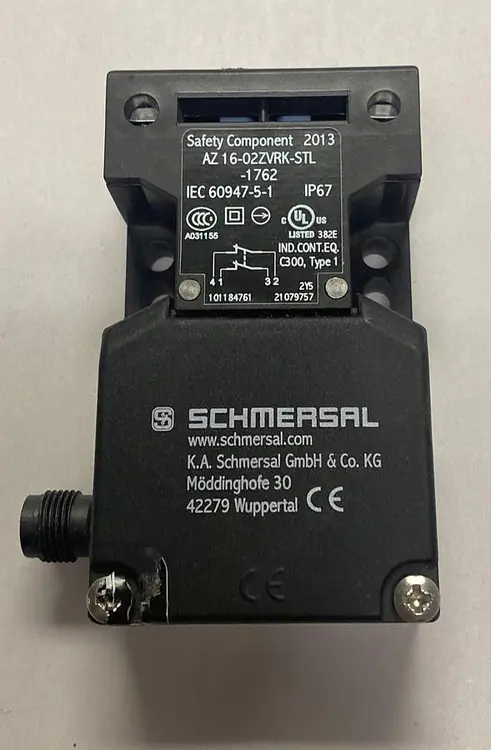 Used SCHMERSAL AZ16-02ZVRK-STL-1762 Miscellaneous Equipment (Electrical & Power) | Surplus Asset Holdings #1203789