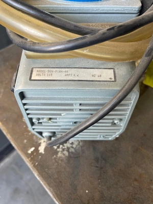 GAST DOA-P104-AA Vacuum Pumps | PM Machines (2)