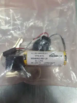 USED Allen-Bradley 1770-XYC Rev 20 PLC Battery, 3V Connector Kit w/Keys