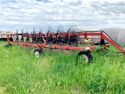 USED 2013 H & S BF1660