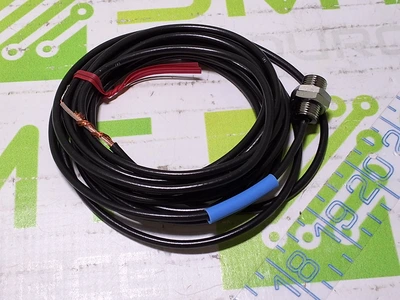 KEYENCE ET-110 PROXIMITY SENSOR - BRAND NEW