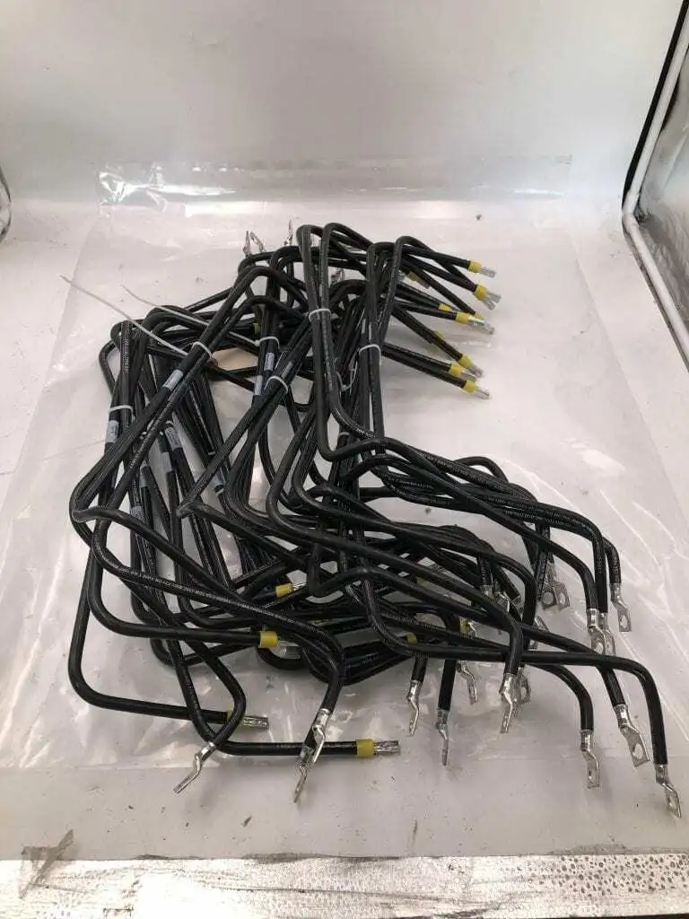 29″ Crimp Ring Terminal Bus Jumper Wire 4 STR CU 40-50N WRCL61RS0406003