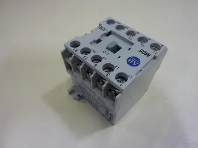 USED ALLEN BRADLEY 100-MO5NZ.3 SER A