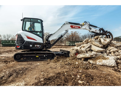 USED 2022 Bobcat E42 R2