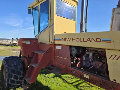 USED 1990 NEW HOLLAND 1118