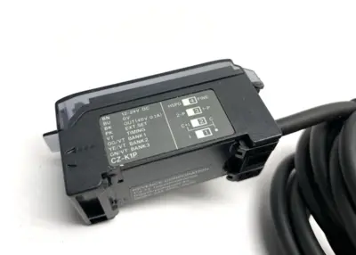 CZ-K1P | Keyence  Fiberoptic Sensor Amplifier Main Unit, PNP - Used
