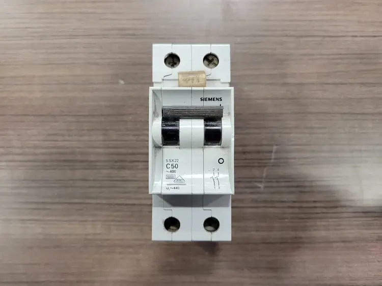 Used SIEMENS 5SX22 C50 Switchgears British Columbia CA | Lenmark #242753