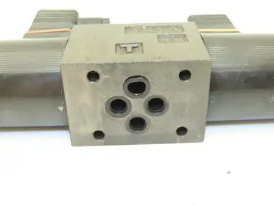 Nachi Hydraulic Directional Control Solenoid Valve 24VDC