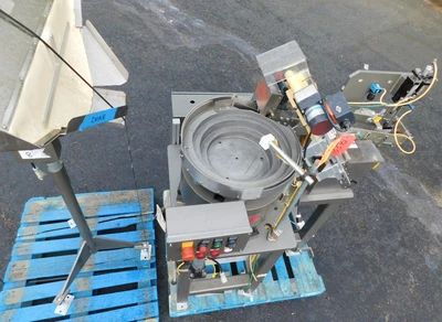 USED ALFRED G RUSSELL CO TUBE SORTER FEEDER