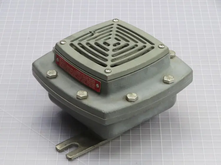 Used CROUSE-HINDS 2416 M2 Misc Electrical & Power Parts Texas US | Aucto #1308611