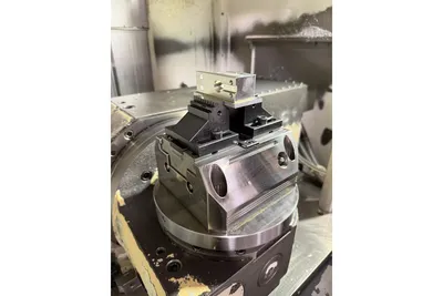 Used _UNKNOWN_ _UNKNOWN_ Vertical Machining Centers (5-Axis or More) Utah US | KD Auctions #1549092