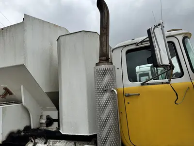 Used 1997 MACK RD690S Tanker trucks Texas US | Proxy Equipment #1426006