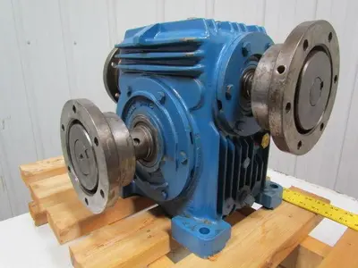 Textron Cone DRIVE H040-5 OPTION 51 Gearbox Dual output shafts speed reducer