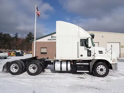 Used 2018 MACK PINNACLE CXU613 Conventional trucks Massachusetts US | Brookside Equipment Sales #1422210