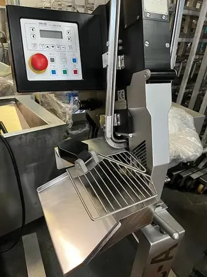 USED POLY-CLIP SYSTEMS PDC-A600