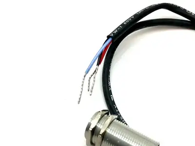 HE613000 | Cherry  Inductive Sensor 9819 - Used