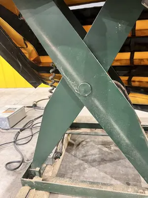 3500 LB X 60" X 36" SOUTHWORTH MODEL #4428610 HYDRAULIC SCISSOR LIFT TABLE WITH ROLLER TOP: STOCK #20933