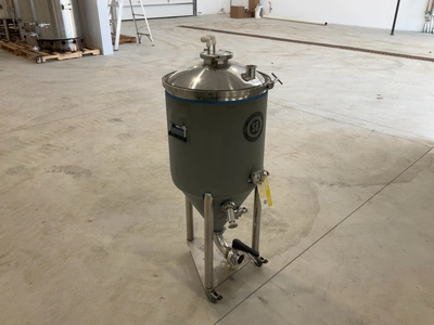Used SPIKE BREWING CF15 CONICAL FERMENTER/UNITANK WITH INSULATED CONICAL JACKET 18 GALLONS Brewing Equipment Michigan US | Miedema Asset Management Group #1580075