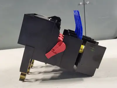 Disconnect Switch w/ 3 Times 20 Amp Fuse LPJ-20SP