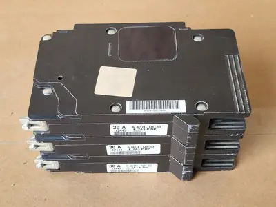USED SQUARE D EDB36030