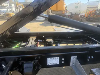Used 2018 FREIGHTLINER BUSINESS CLASS M2 106 Hooklifts & Roll-Offs California US | Mittry Construction #1363502