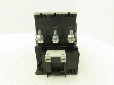 Siemens 3RT1056-6AP36 Motor Starter Contactor 200Hp 575V 195A Coil 240V AC/DC