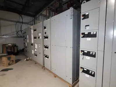 Freedom Series 2100 Motor Control Center 3000 Amp Switchgear Unit