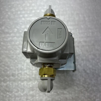 NEW SMC AR30-N02E-Z-B