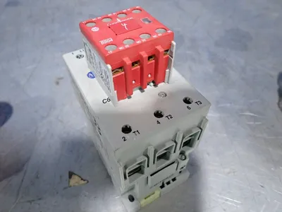 NEW ALLEN BRADLEY 100C60D*00