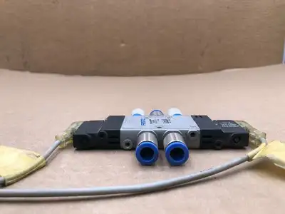 FESTO CPE14-M1BH-5J-QS-8 4-Way 2 Position Solenoid Valve 116PSI 24V