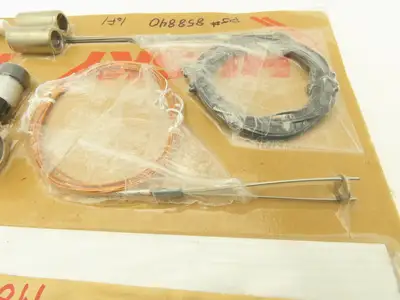 Husky 858840 Injection Mold Svc Kit Some Pieces Missing Pats Listed Below