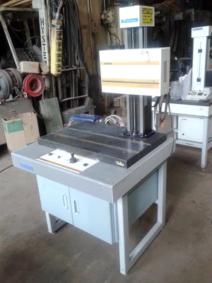 Used 1994 TAYLOR-HOBSON TALYSURF 120L Profilometers Pennsylvania US | Hadanich Machine #1443617