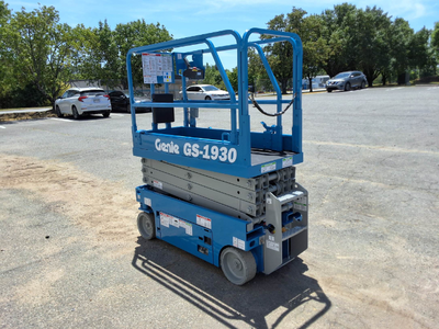 USED 2017 Genie GS-1930