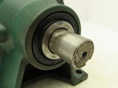 Sumitomo SM-Cyclo HC3097 Inline Gear Drive Reducer 21:1 Gearbox 1.5Hp 83rpm 56C