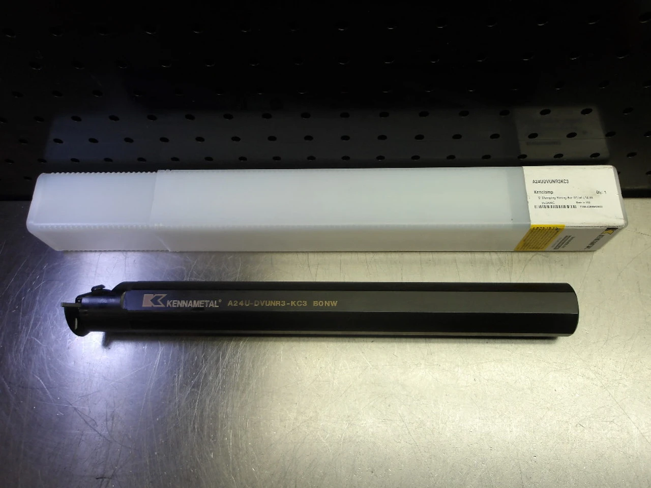 Kennametal 2" Indexable Steel Boring Bar 14" OAL A24UDVUNR3KC3 (LOC2040B)