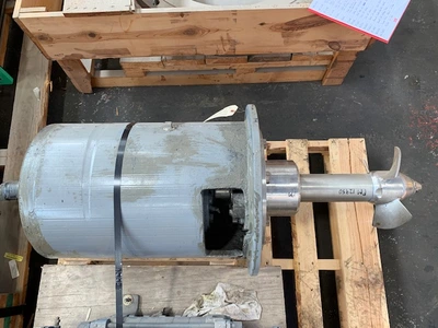 Stainless Steel Side Mount Agitator Mixer  No info