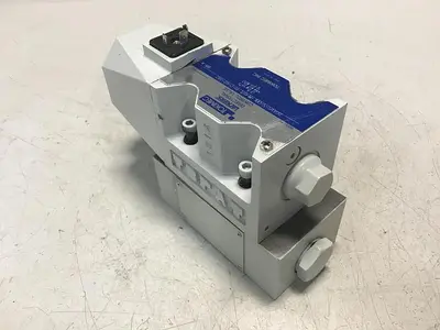 USED VICKERS DG4VS-5-0BI-M-U7L-H-7-40-JA2
