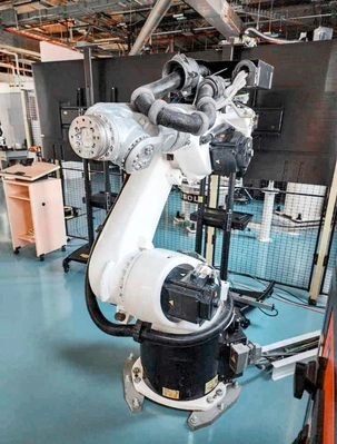 KUKA KR60 3D Printers | Elevation Machine (3)