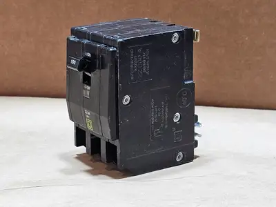 USED SQUARE D QO3100VH