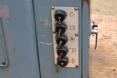 USED 1980 Kao Ming 40S, UNIVERSAL TCG, TILT WHEELHEAD