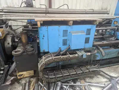Gidding & Lewis - Injector Drilling Machine