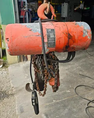 USED CM R